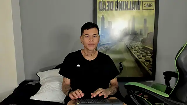 Snapshot of jamesinked_ chatting on 12, 3, 2025 jamesinked online show from 12, 3, 2025