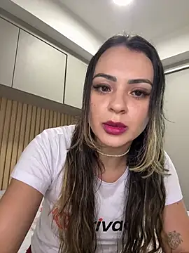 Snapshot of carol_amorim chatting on 12, 1, 2025 carol amorim online show from 12, 1, 2025