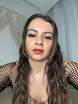 Snapshot of carol_amorim chatting on 4, 10, 2025 carol amorim online show from 4, 10, 2025