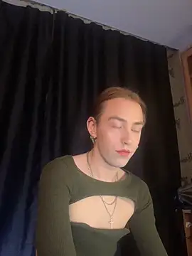 Snapshot of Avril_Pearly_ chatting on 5, 2, 2025 Avril Pearly online show from 5, 2, 2025