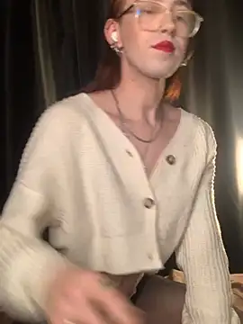 Snapshot of Avril_Pearly_ chatting on 18, 2, 2025 Avril Pearly online show from 18, 2, 2025