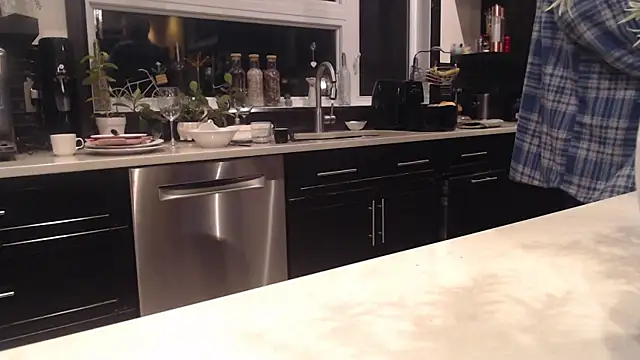 Snapshot of Toy-Daddy chatting on 20, 10, 2025 Toy-Daddy online show from 20, 10, 2025