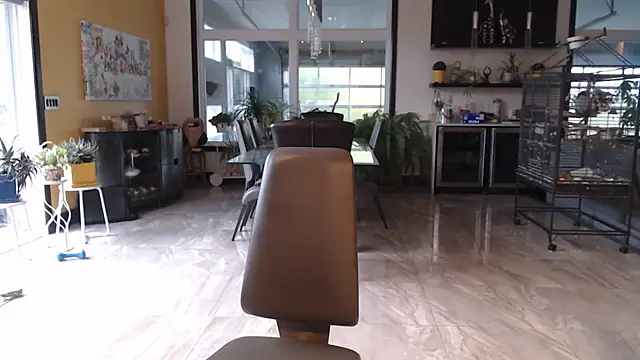 Snapshot of Toy-Daddy chatting on 24, 10, 2025 Toy-Daddy online show from 24, 10, 2025