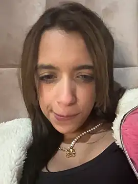 Snapshot of Melody_Ds chatting on 17, 12, 2024 Melody Ds online show from 17, 12, 2024