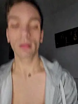 Snapshot of nickdtr chatting on 17, 10, 2025 nickdtr online show from 17, 10, 2025