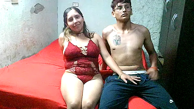 Snapshot of teendotados chatting on 15, 11, 2025 teendotados online show from 15, 11, 2025