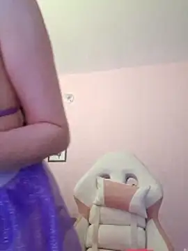 Snapshot of sophie_pazz chatting on 30, 10, 2025 sophie pazz online show from 30, 10, 2025