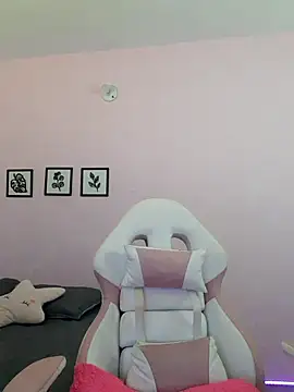 Snapshot of sophie_pazz chatting on 3, 11, 2025 sophie pazz online show from 3, 11, 2025