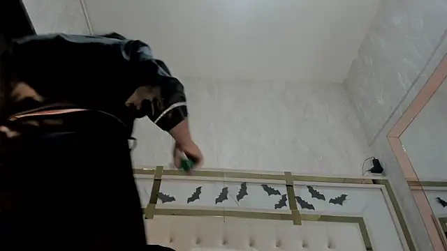 Snapshot of Victoriaa_millers chatting on 28, 10, 2025 Victoriaa millers online show from 28, 10, 2025