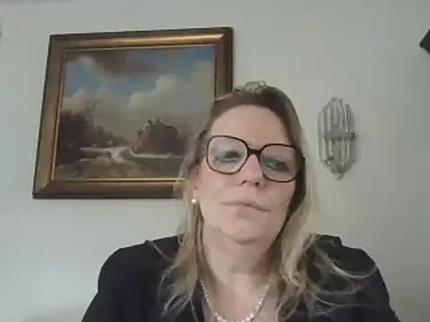 Silkesquirt online show from 14, 1, 2025
