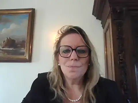 Silkesquirt online show from 27, 1, 2025