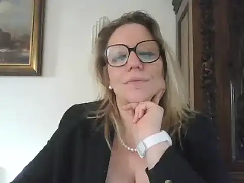 Silkesquirt online show from 5, 2, 2025
