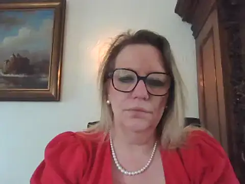 Silkesquirt online show from 12, 2, 2025