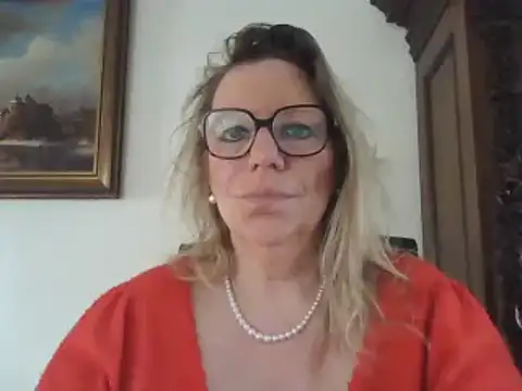 Silkesquirt online show from 14, 2, 2025