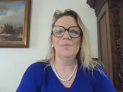 Silkesquirt online show from 21, 2, 2025