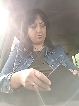 Snapshot of larylary6969 chatting on 21, 10, 2025 larylary6969 online show from 21, 10, 2025