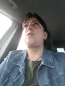 Snapshot of larylary6969 chatting on 23, 10, 2025 larylary6969 online show from 23, 10, 2025