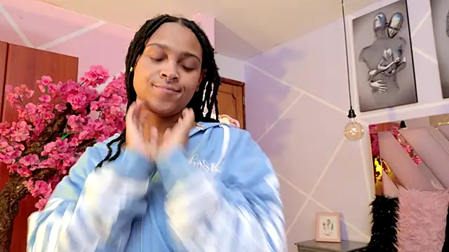 Elith noa online show from 14, 10, 2025