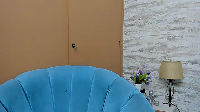  miaquevedo  online show from 15, 1, 2025