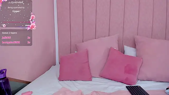 lilith noahh online show from 2, 12, 2024