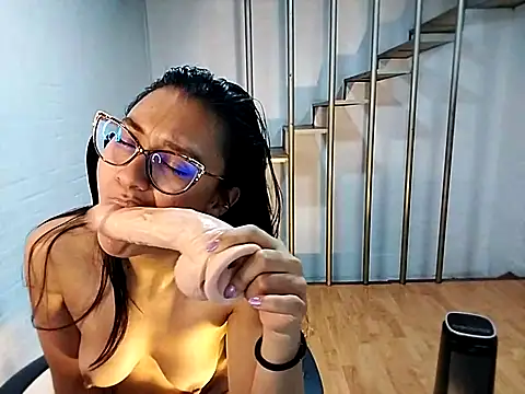 Snapshot of Jessie_Desire chatting on 21, 2, 2025 Jessie Desire online show from 21, 2, 2025