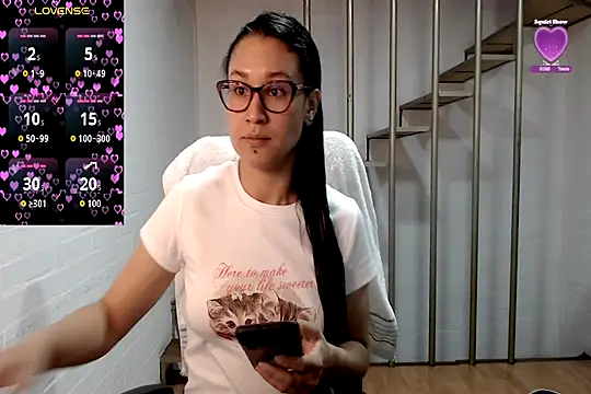 Snapshot of Jessie_Desire chatting on 18, 11, 2025 Jessie Desire online show from 18, 11, 2025