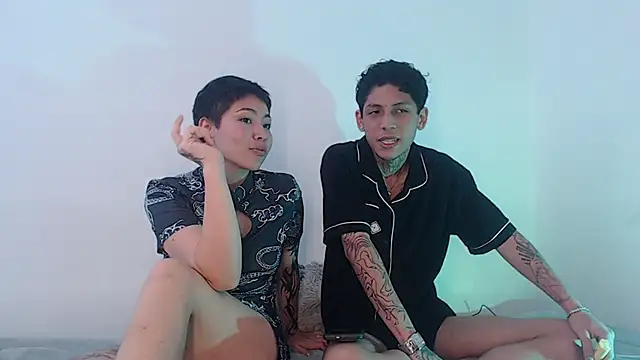 Sebas And Mila online show from 17, 9, 2025