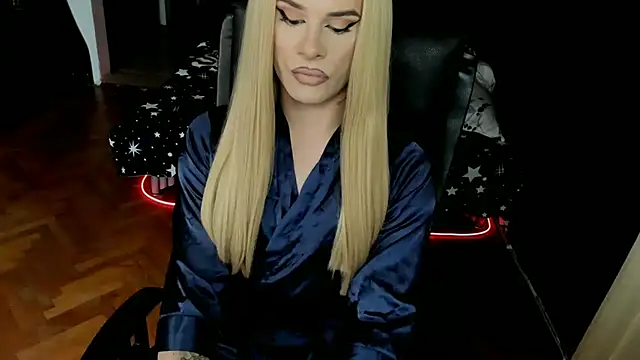 EvelynLexy online show from 15, 10, 2025