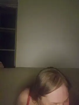 Snapshot of katiestevens chatting on 14, 12, 2025 katiestevens online show from 14, 12, 2025