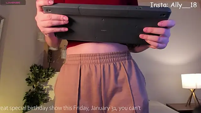 Snapshot of Ally_addams chatting on 28, 1, 2025 Ally addams online show from 28, 1, 2025