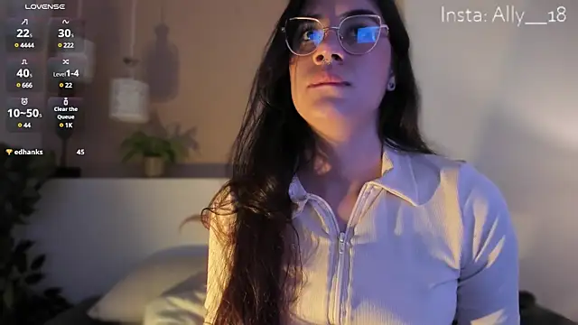 Snapshot of Ally_addams chatting on 5, 2, 2025 Ally addams online show from 5, 2, 2025