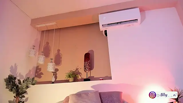 Snapshot of Ally_addams chatting on 15, 9, 2025 Ally addams online show from 15, 9, 2025