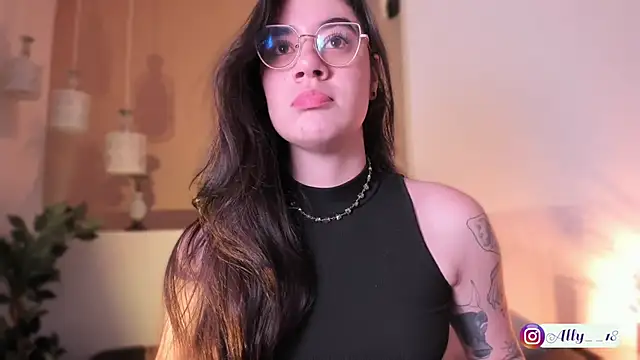 Snapshot of Ally_addams chatting on 20, 9, 2025 Ally addams online show from 20, 9, 2025