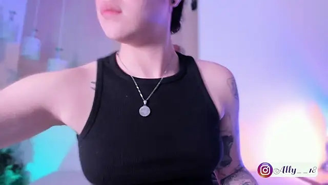 Snapshot of Ally_addams chatting on 13, 11, 2025 Ally addams online show from 13, 11, 2025