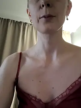 Snapshot of AvelinaLeoni chatting on 2, 12, 2025 AvelinaLeoni online show from 2, 12, 2025