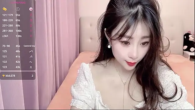 aisha123123 online show from 2, 2, 2025