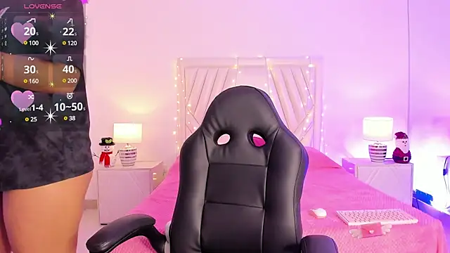 Snapshot of MavyStar chatting on 28, 12, 2024 MavyStar online show from 28, 12, 2024