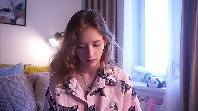 Snapshot of EdlinHargus chatting on 1, 11, 2025 EdlinHargus online show from 1, 11, 2025