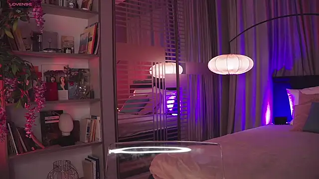 UmaTruewoman online show from 10, 12, 2024