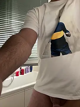 Snapshot of radoka chatting on 22, 11, 2025 radoka online show from 22, 11, 2025