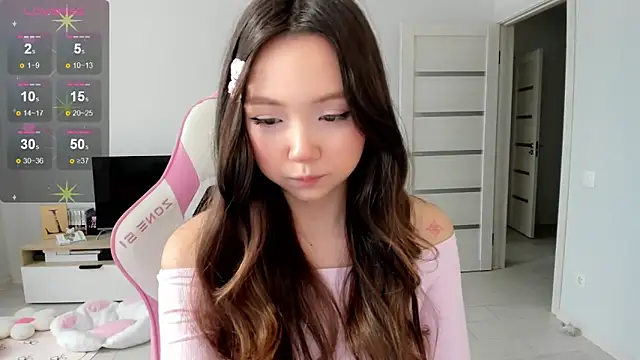 Fluffy Rose online show from 28, 3, 2026