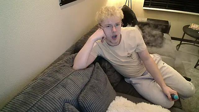 xX HotCouple Xx online show from 4, 2, 2026