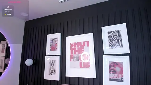 Kayla stern  online show from 16, 10, 2025