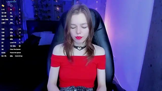 Tina Tayllor online show from 3, 2, 2025