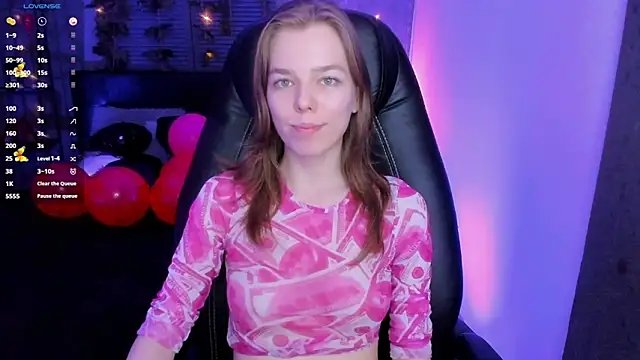 Tina Tayllor online show from 25, 2, 2025