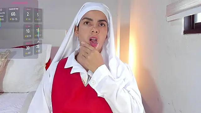 ClaraMariaMon online show from 27, 11, 2025