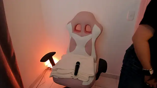 Snapshot of Sweet_Chloe06 chatting on 21, 1, 2025 Sweet Chloe06 online show from 21, 1, 2025