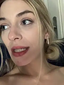 Lolitaxlola online show from 19, 3, 2026