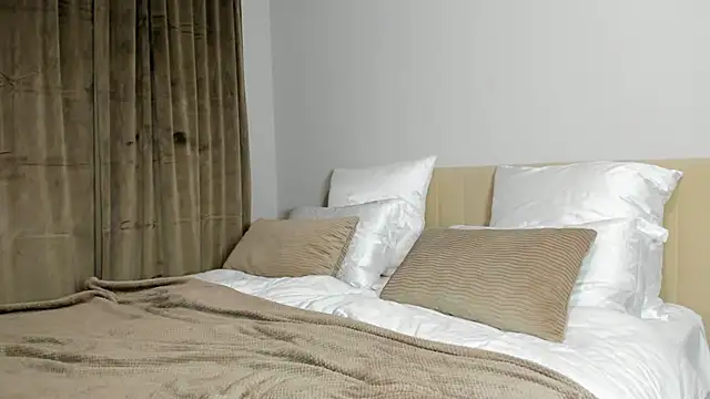 kirraa  online show from 14, 11, 2025