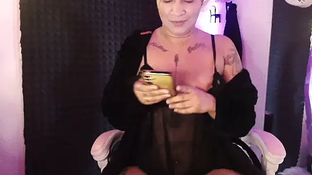 Snapshot of Jaylaloveofficial chatting on 8, 2, 2025 Jaylaloveofficial online show from 8, 2, 2025